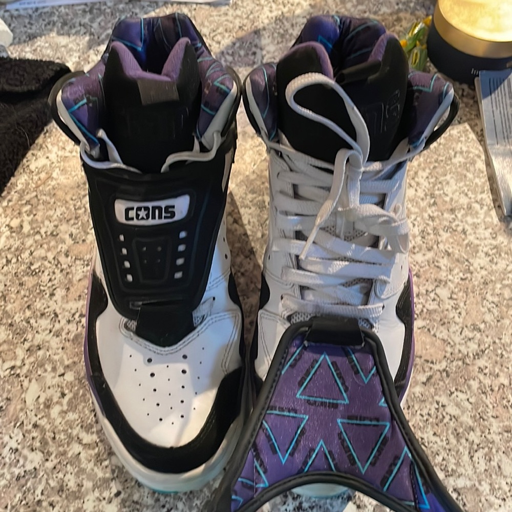 Converse AeroJAM “The GrandMaMAs! Size 10.5 worn maybe 3 times -great condition